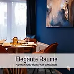 Fewokoko-privat Zentral Lorettoviertel Rheinufer Altstadt Messe Landtag Koenigsallee Appartement