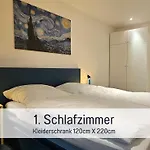 Fewokoko-privat Zentral Lorettoviertel Rheinufer Altstadt Messe Landtag Koenigsallee *