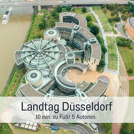 Fewokoko-privat Zentral Lorettoviertel Rheinufer Altstadt Messe Landtag Koenigsallee Lägenhet